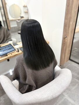 シア 新越谷店(SHEER) 暗めオリーブカラー