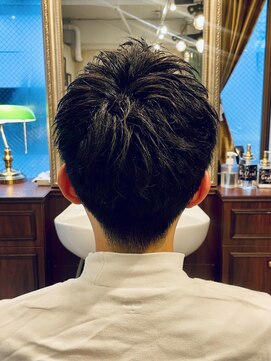 グレイスフルバーバーロンドン 大宮店(Graceful Barber London) 【30代 男性】ロンドンアップバング（大宮/バーバー）