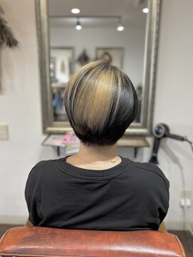 ヘアメイク アンフィ(amphi) デザインブリーチ