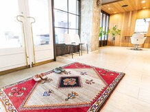 マジョラム(Marjoram)の雰囲気(美容室では珍しい土足厳禁スタイル。リラックスしに来てください)