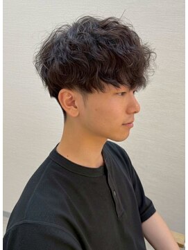 オルカ(ORCA) men's/メンズ/フェザーパーマ/黒染め/韓国/ニュアンスパーマ