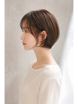 ベルス(bellus)&nbsp;顔まわりショートボブ×オリーブベージュ　20代　30代