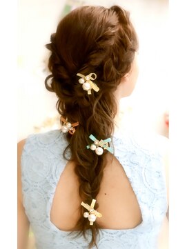 ヘアメイクサロンシャルメ(Hair Make Salon CHARMER) 結婚式☆二次会★CHARMERルーズ三つ編みへアセット