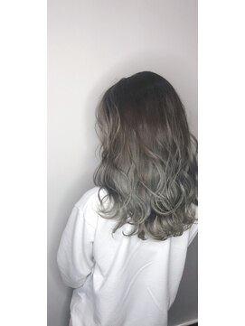 モードケイズ 阿倍野店(MODE K’s) アッシュグラデーション