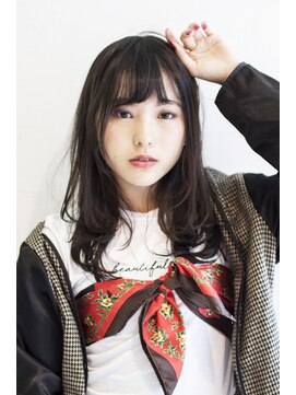 レバラディンズドゥミラー(Les Baladins du Miroir) 【バラディンズ】黒髪×毛先ゆるウェーブ