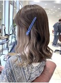 インナーカラー×ナチュラルベージュ