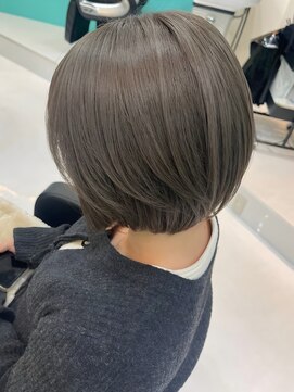 ユー イケブクロ(u Ikebukuro) ブリーチ/ダブルカラー/グレージュ/ダブルカラー/ショートボブ