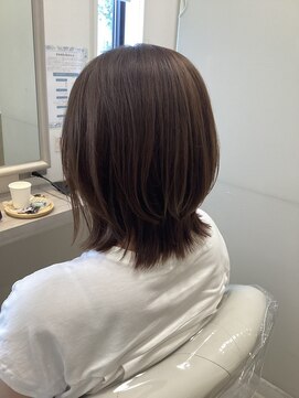 ルナディア(Lunadia) 大人の外ハネくびれヘアー