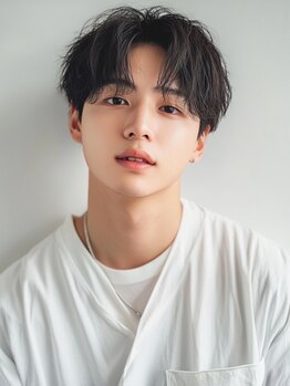 旬なトレンドを取り入れつつ、お客様一人ひとりの個性とライフスタイルにフィットするスタイルを叶えます。