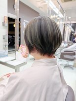 ウィル 西宮店(WiLL)&nbsp;【大人可愛い20代30代40代】白髪ボカシアンブレラカラーショート