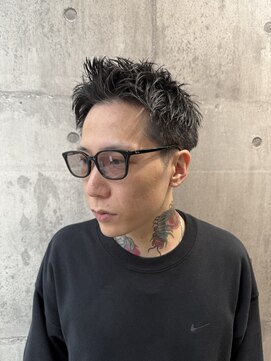メンズアンダーバーホワイト 南海難波店(Men's _WHITE) スパイキーショート