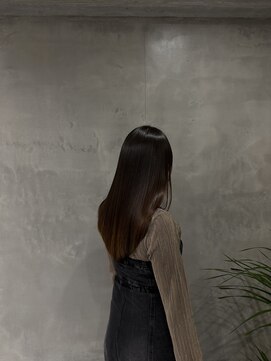 ヌア(Nua.) 髪質改善ストレート　縮毛矯正