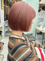 ヒビヲ(HIBIO)&nbsp;切りっぱなしボブミニボブボブケアブリーチピンクカラー