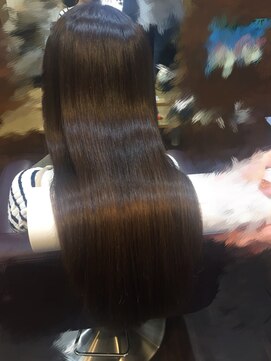 ジュエルキーナ(JEWELucina) ツヤサラストレート【髪質改善ストレートエステ】