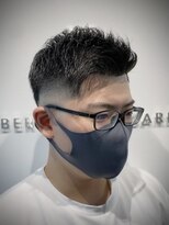 リバティシェアバーバー 銀座(LIBERTY SHARE BARBER) サイドパートフェード/barber style スキンフェード
