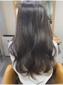 アッシュグレーのロングウエーブ