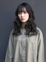 らふる 暗髪 ウェーブミディ