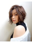 前下がりショートヘア