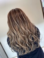 アイズ 渋沢(AIZU)&nbsp;バレイヤージュ/ハイライト/Aujua/ブリーチ/ダブルカラー