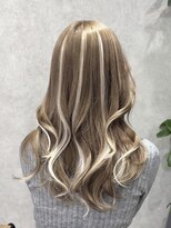 ロウル 渋谷(LOWRL)&nbsp;フェミニンロング/似合わせカット/ウェーブミディアム/渋谷