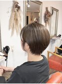 ベージュで柔らかハンサムショート..~**.
