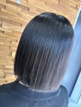 ラピス 横浜(Lapis) 切りっぱなしボブ髪質改善