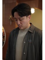 エディ(Edy)&nbsp;センターパートカルマヘアニュアンスパーマ刈り上げ眉毛カット