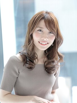 アフロディーテ ギンザ 秋葉原店(APHRODITE GINZA) グレージュカラー/シルキーベージュ/斜めバング/秋葉原