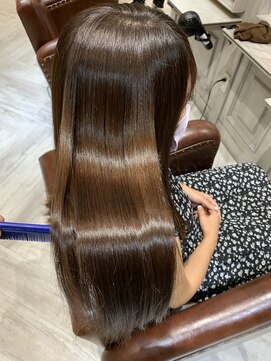 シャル 辻堂(shalu) 髪質改善縮毛矯正、細かい表面の癖で悩んでる方