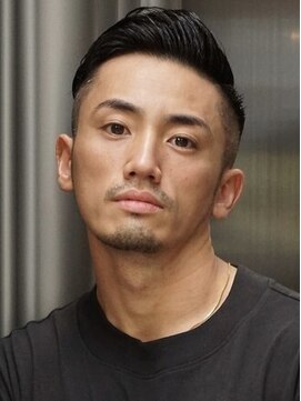 メリケンバーバーショップ フクオカ(MERICAN BARBERSHOP FUK) スキンフェードツイストスパイラルセンターパートサイドパート5