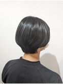 黒髪 丸みショート