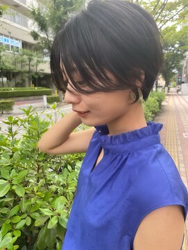 リムレス(LIMLESS) ショートカット丸みショート耳掛けひし形小顔 10代20代30代