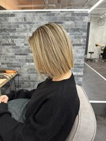 エピ(epi)&nbsp;バレイヤージュ/切りっぱなしボブ