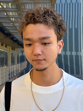 ガーデンヨコハマエスト(GARDEN YOKOHAMA est) ツーブロック　ブリーチ　ニュアンスパーマ　ベリーショート