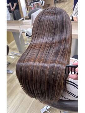 ウラン 苫小牧店(Urun) 50代から始めるツヤ髪ストレート