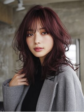 ノラ シブヤ(NORA) s6ハッシュカットミディアムレイヤーワインレッドボルドーカラー