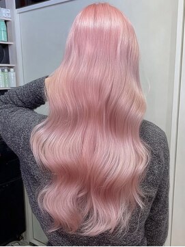 ネハス(nehus.) ブリーチカラー/レイヤーカット/ウルフカット/ダブルカラー