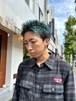 エディ(Edy)&nbsp;スパイキーショートケアブリーチダブルカラー眉毛カット外国人風