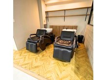 シロ(.siro)の雰囲気（首に負担のかからない特別なシャンプー台でお寛ぎして頂けます☆）