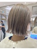 外はねボブ　ハイトーンボブベージュカラーホワイトベージュ◆