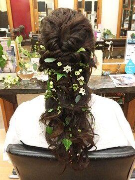 ベル(BELL) ウエディング髪型生花髪飾り　【BELL桜新町/用賀】