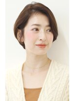 ラグエル(RAGUEL) 30代40代50代の耳かけショートボブ