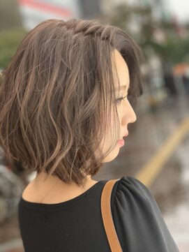 アスイン(asuin) 外国人風ボブヘアー