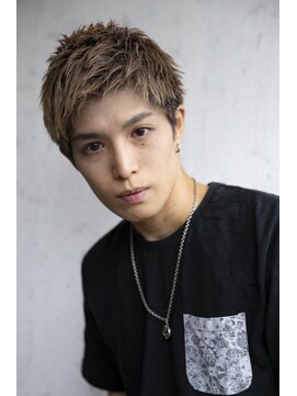 クラン(clan) 小顔カットブランジュかき上げショートレイヤー