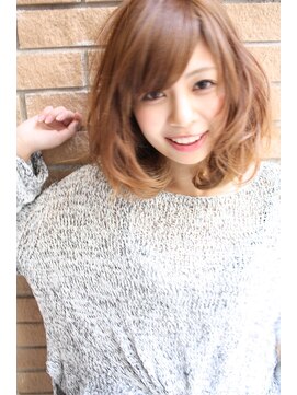 トゥーリ 長崎住吉店(tuuli) 大人可愛い20代30代40代黒髪前下がりひし形小顔ボブ丸みショート