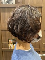 ベルン(bern)&nbsp;ショートボブ/フレンチガーリー/アッシュオリーブ/ボブショート