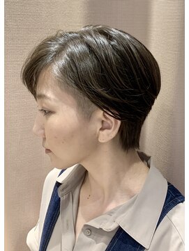 アンチェ(Anche) ショートヘア　刈り上げ