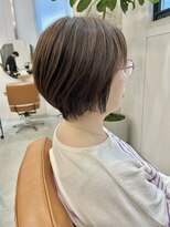 セム(sem)&nbsp;ショートボブ×白髪ぼかしハイライト×髪質改善カラー