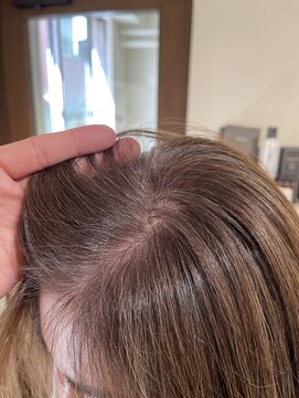 ワンバイワンクラッカ(one by one CLACCA) 白髪ぼかしカラー