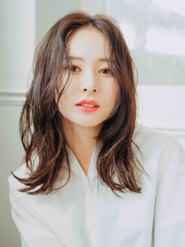 ルシード スタイル サーヴ(LUCIDO STYLE SERVE) 20代30代大人かわいいベージュナチュラルセミロングヘアー美肌